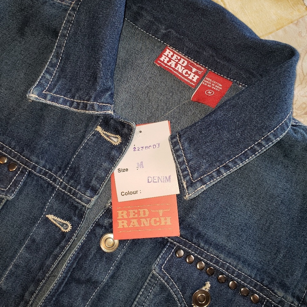 Red Ranch New Denim jacket - Picture 2 of 4